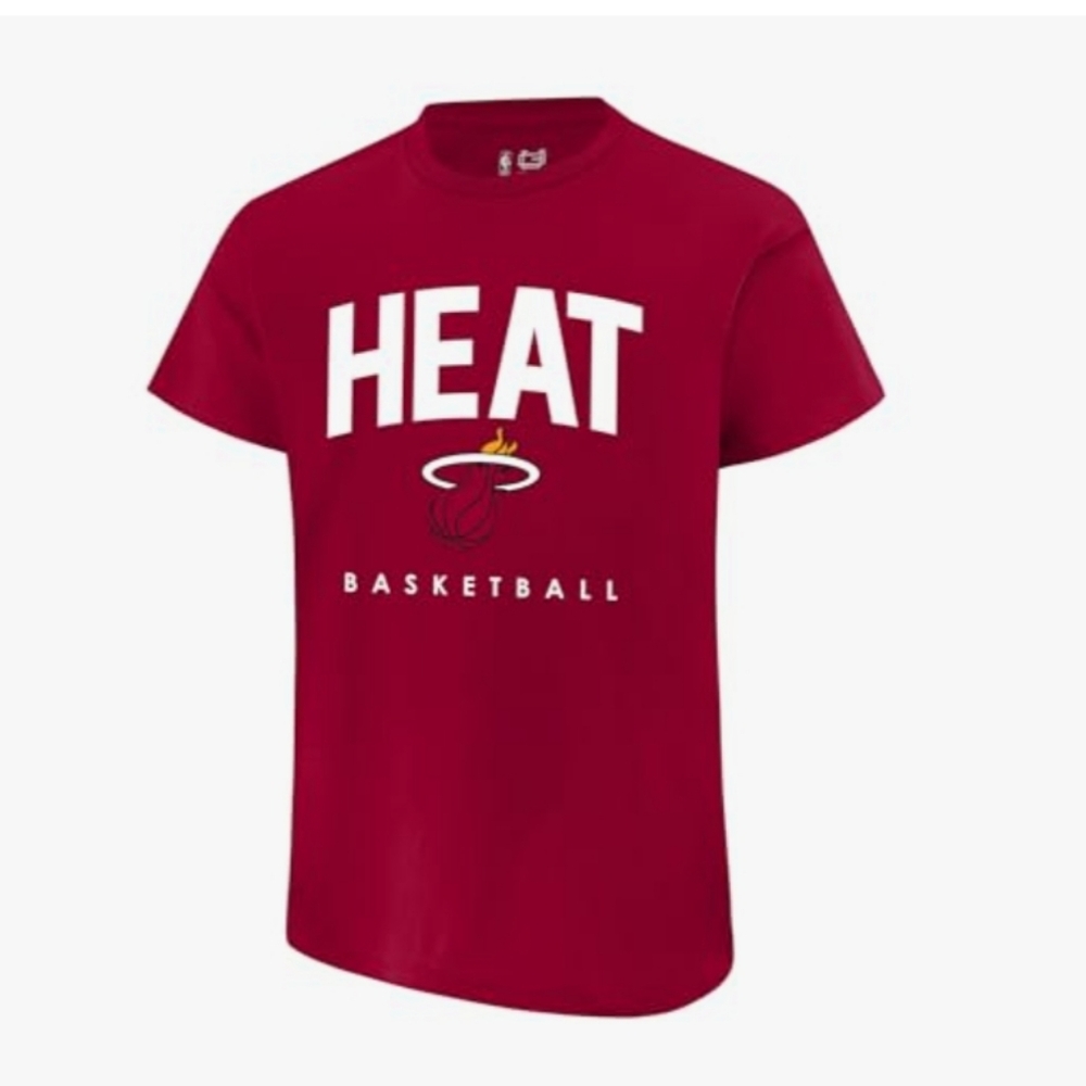 NBA Ultra Game Miami Heat Basketball Man's T-Shirt Red Size L